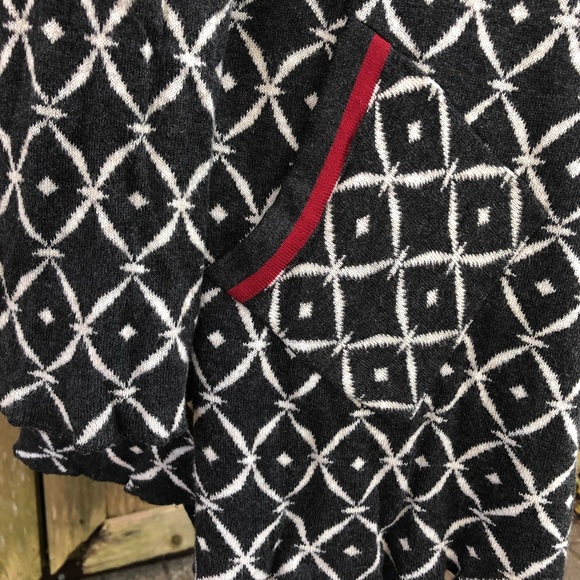 Belldini Sweater - Picture 12 of 16